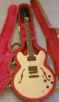 Gibson ES335SC Limited Edition in case.jpg
